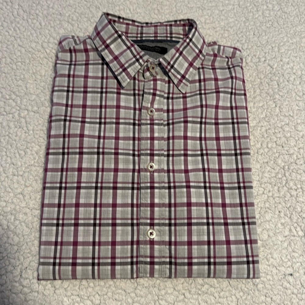 Banana Republic, Camden Fit, Small, 100% cotton.